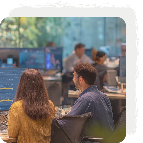 Коллеги анализируют качество обслуживания